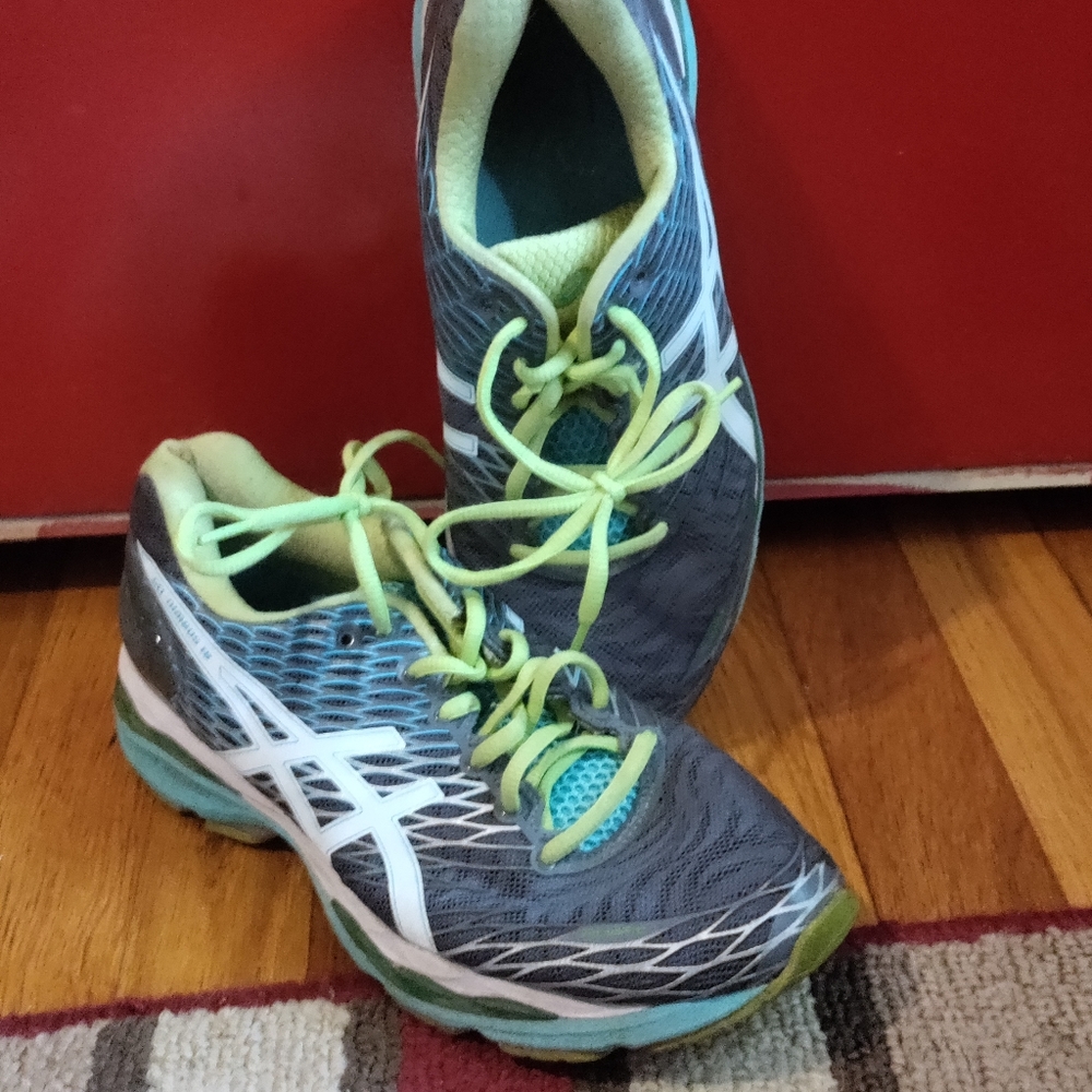 Asics women's running shoes, size 9 1/2
